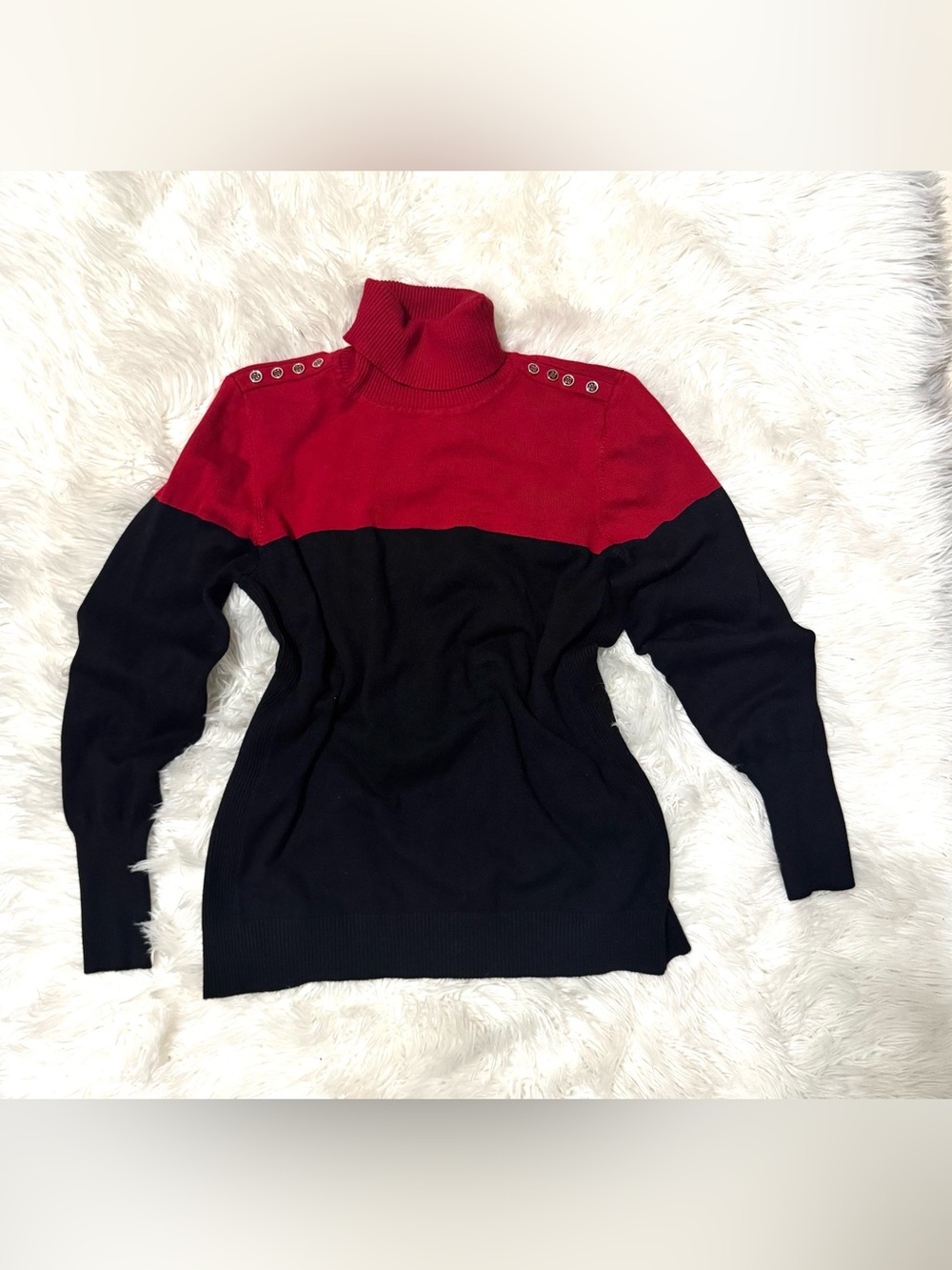 Women’s Two-Tone Turtleneck Sweater - Red and Black